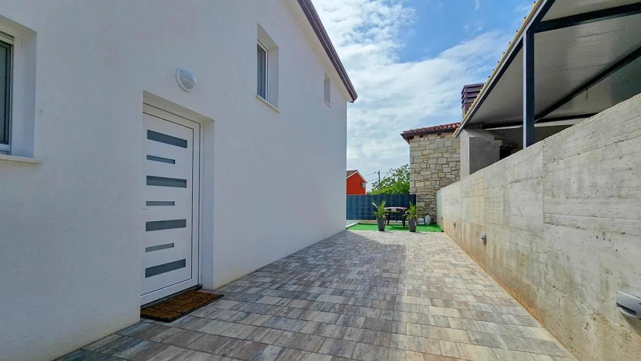 Villa Moreale Brtonigla