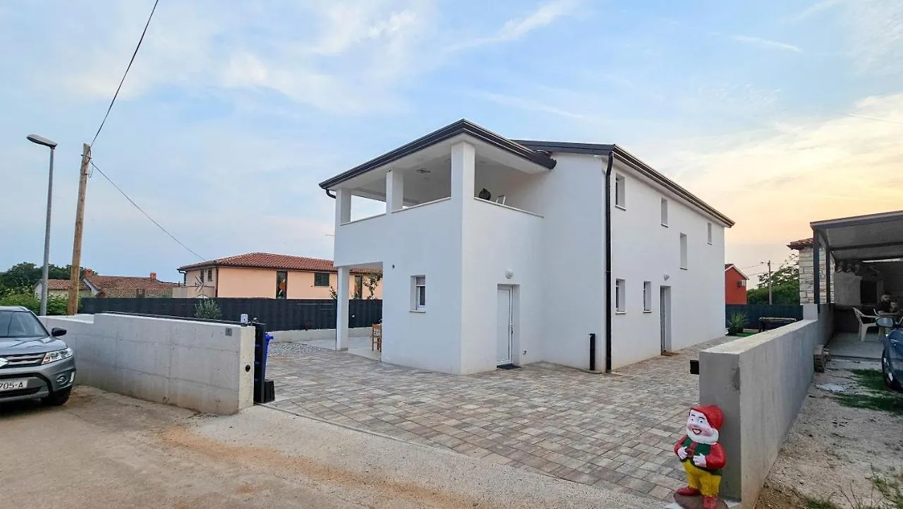 Villa Moreale Brtonigla