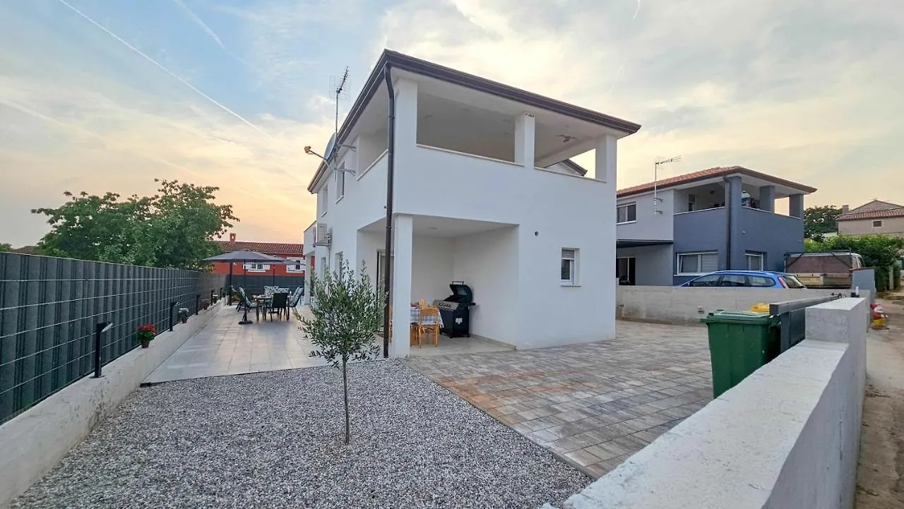 Villa Moreale Brtonigla