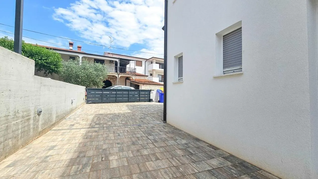 Villa Moreale Brtonigla