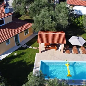  Ferienhaus Damjanic House