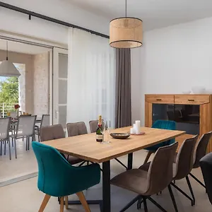  Villa Celeste By Ilc